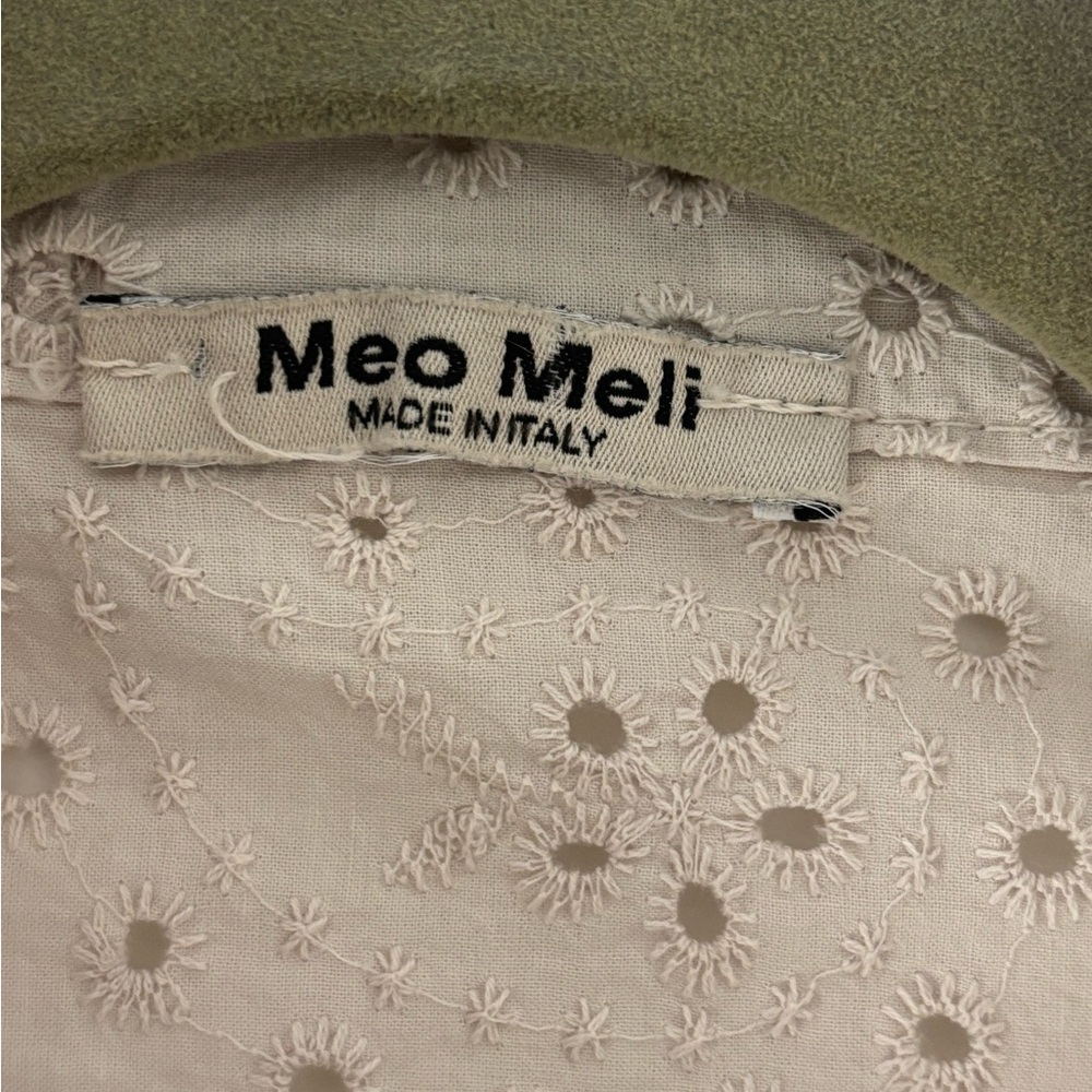 Meo Meli Cream Eyelet Tie-Front Blouse Size Small - Picture 5 of 10